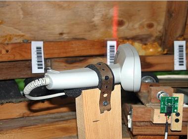 Bar code reader and 5 degree strips