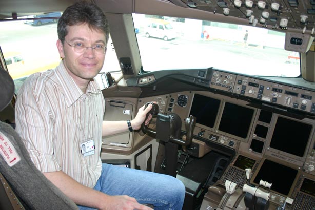 Dre in teh cockpit